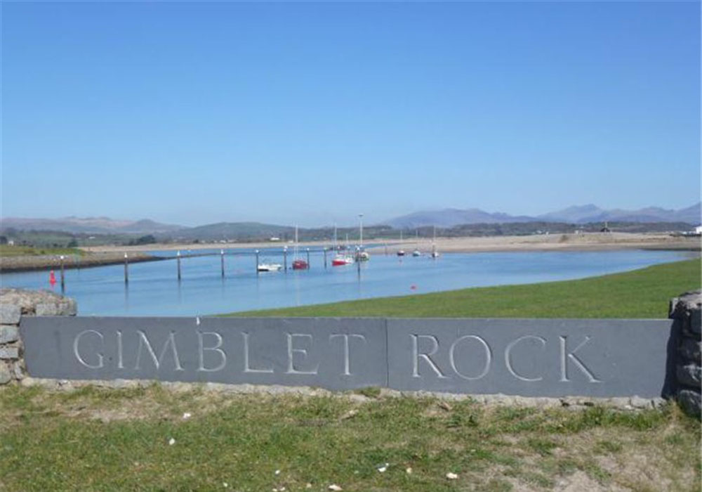 Entrance to the park